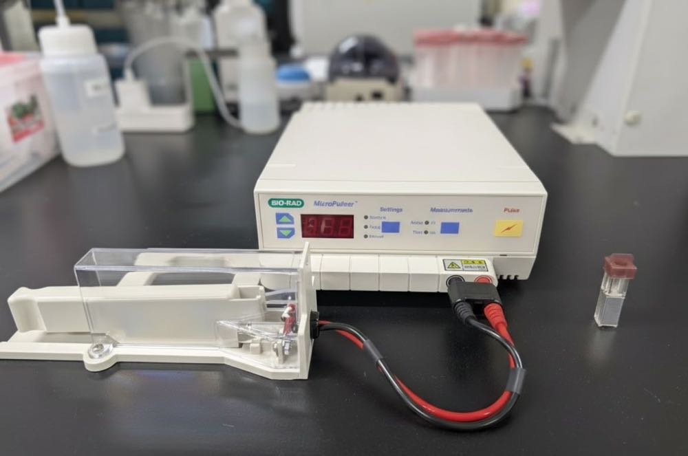 MicroPulser Electroporator